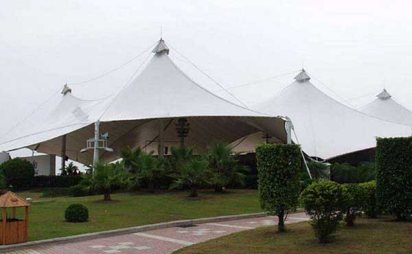 認(rèn)可裝飾PTFE膜結(jié)構(gòu)：美觀(guān)大方，提升形象