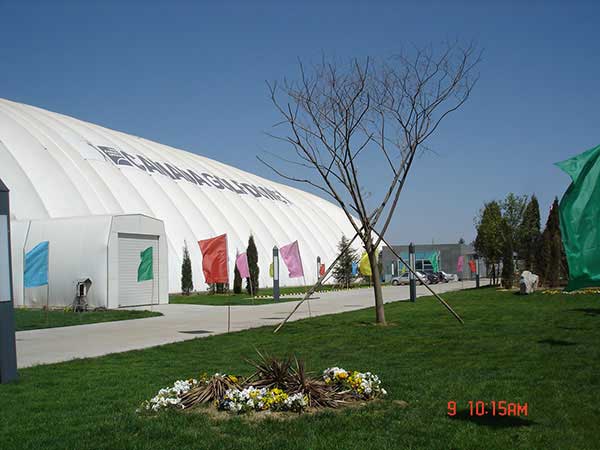 成都PTFE膜結(jié)構(gòu)車棚:專業(yè)定制,滿足需求